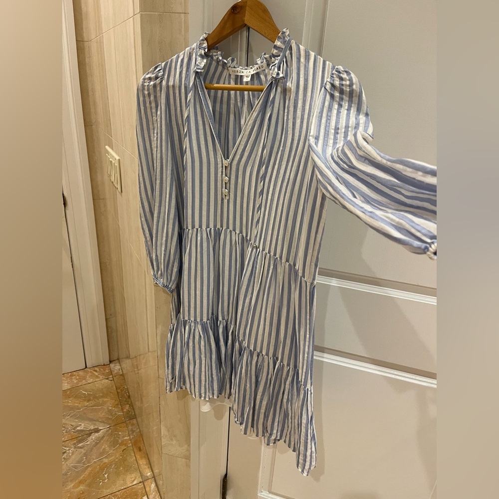 Veronica Beard Blue and White Tiered Tunic with Mandarin Collar